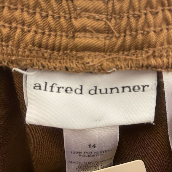 Alfred dunner Ladies 14 Brown Dress pants - Picture 2 of 4